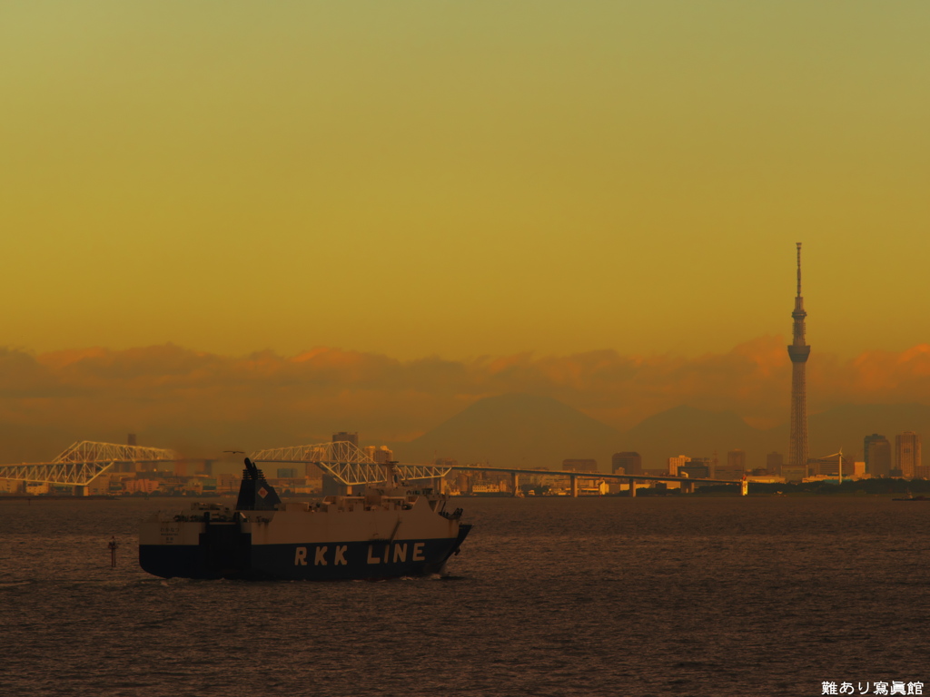 変わりゆく東京湾 夕景