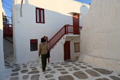 Mykonos alley4