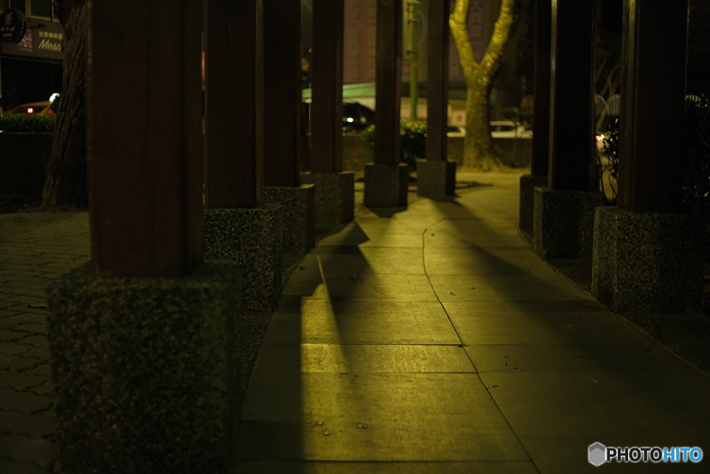 夜の公園‐明暗03