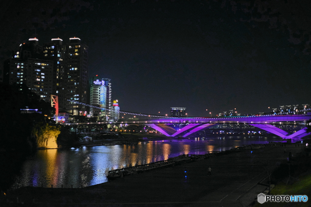 重なる橋と吊橋