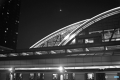 MRT小碧潭駅 駅と連結する商業スペースの屋根