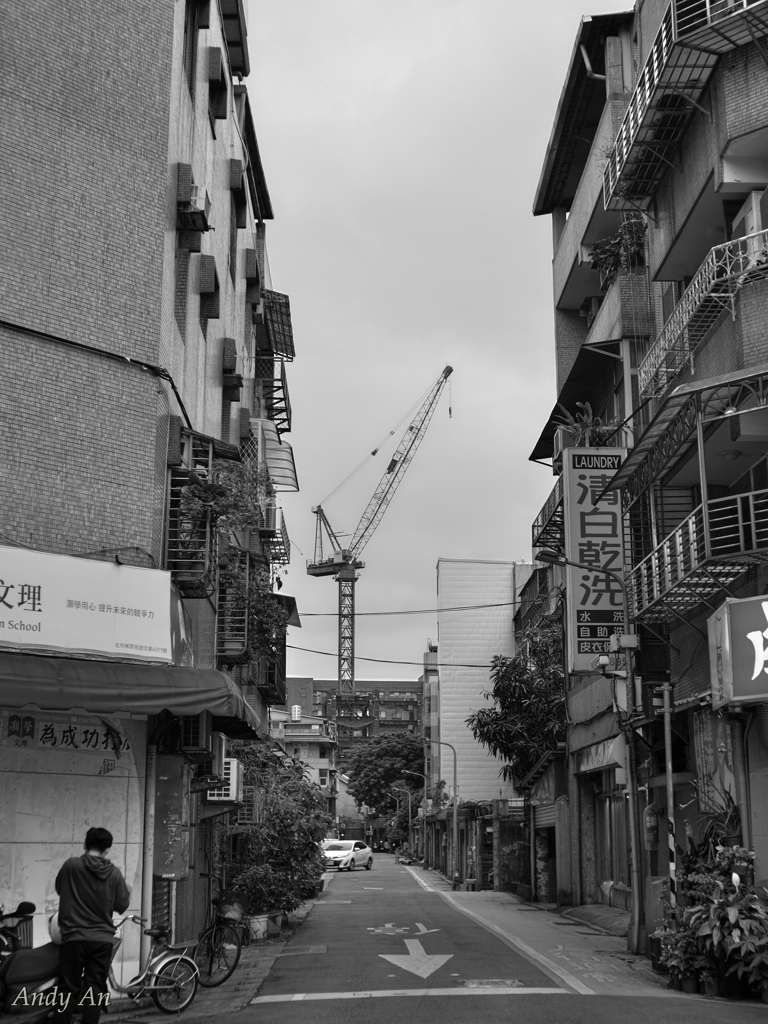夕方の散歩　建設中