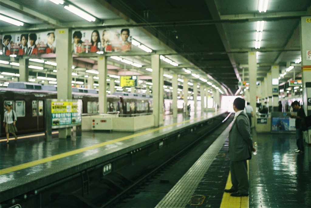 早く電車こないかな？