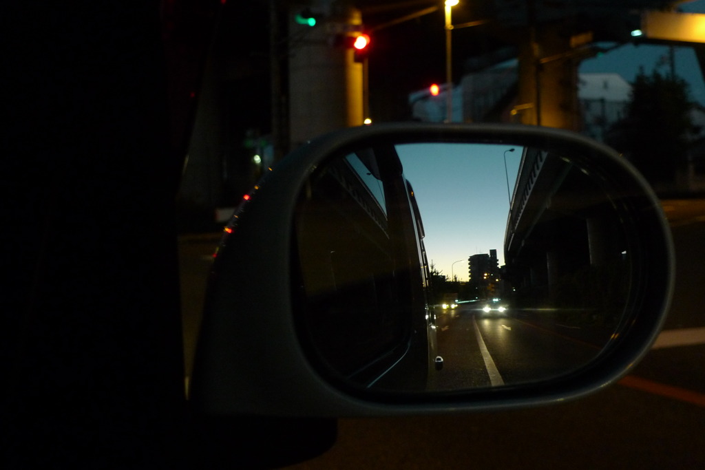 後から朝が・・・