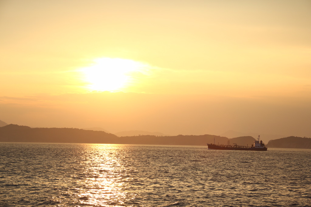 夕暮れの瀬戸内海