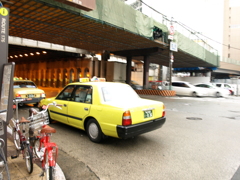 黄色いタクシー