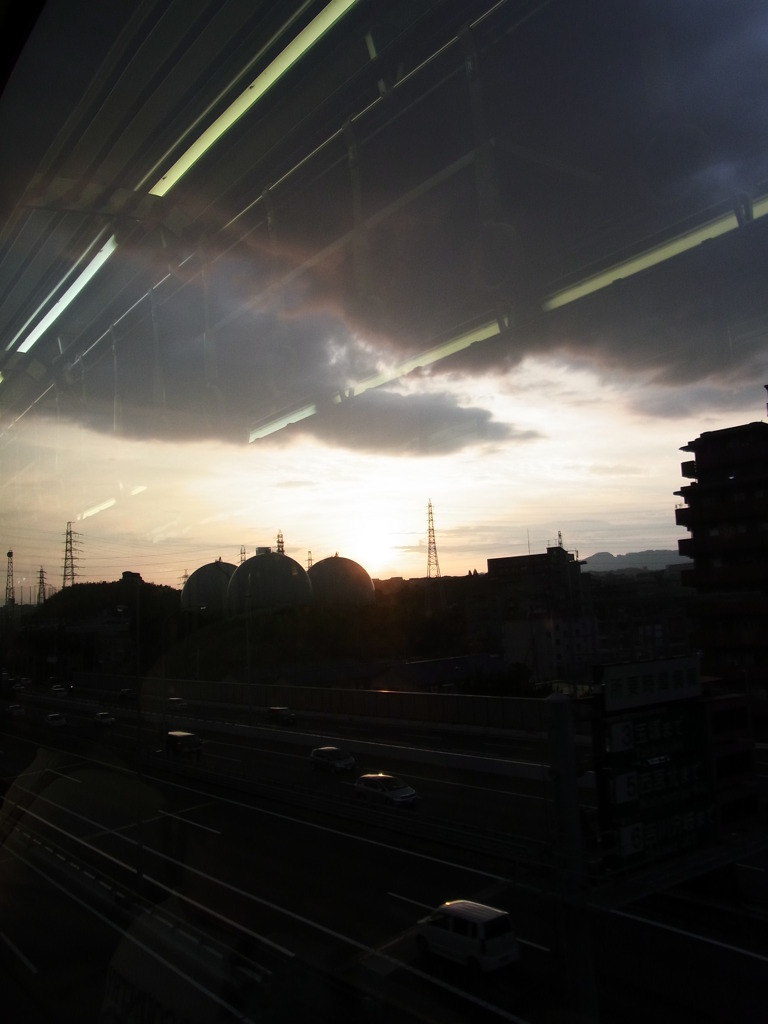 夕暮れの３つのボール