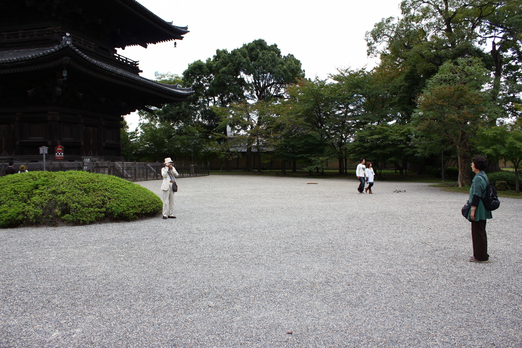 付き合いはじめの２人と40年後の２人