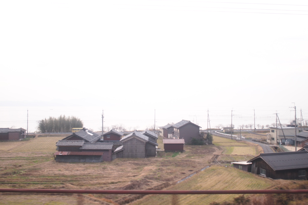 湖岸の集落