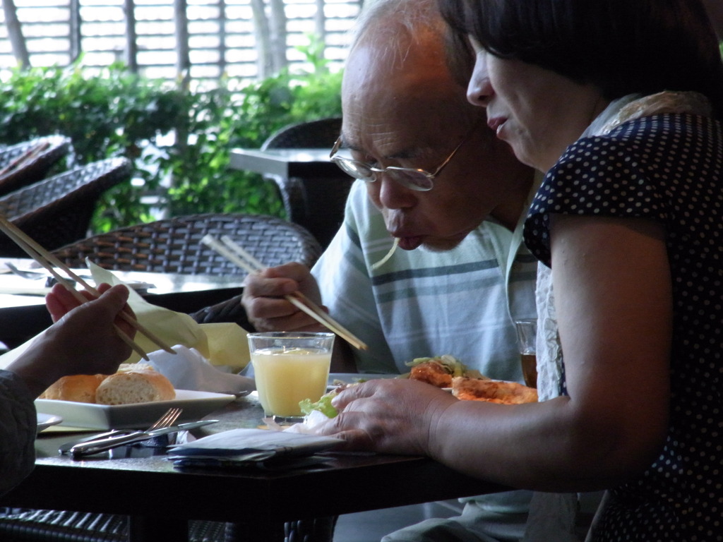 パスタを喰らう