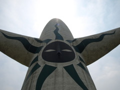 太陽の塔　逆光