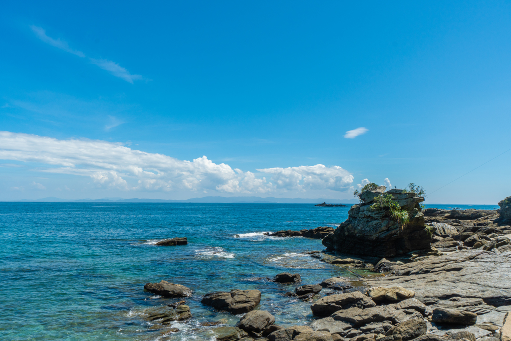 海辺の夏空