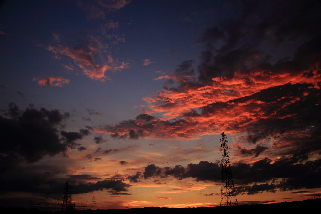 暑い夏の夕景