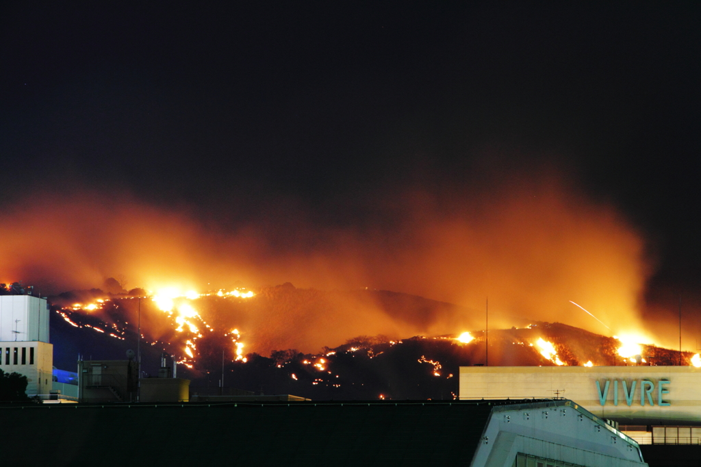 夜空を焦がす-若草山山焼き