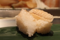 炙りエンガワは飲み物です。