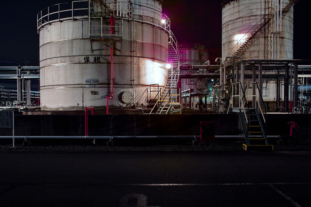 工場夜景：近景