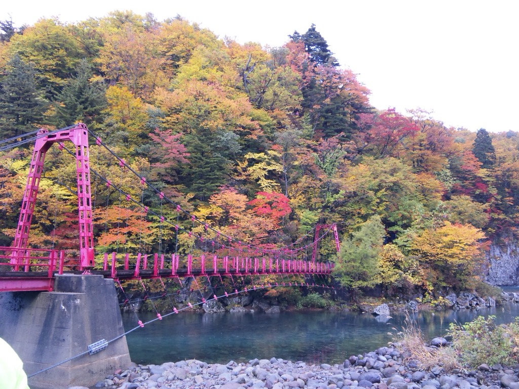 法体の滝の前