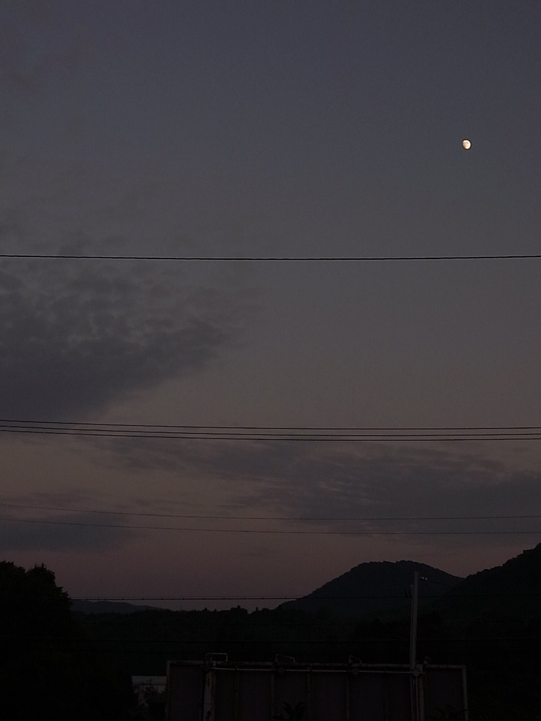 夕暮れ　【-1.3 EV】