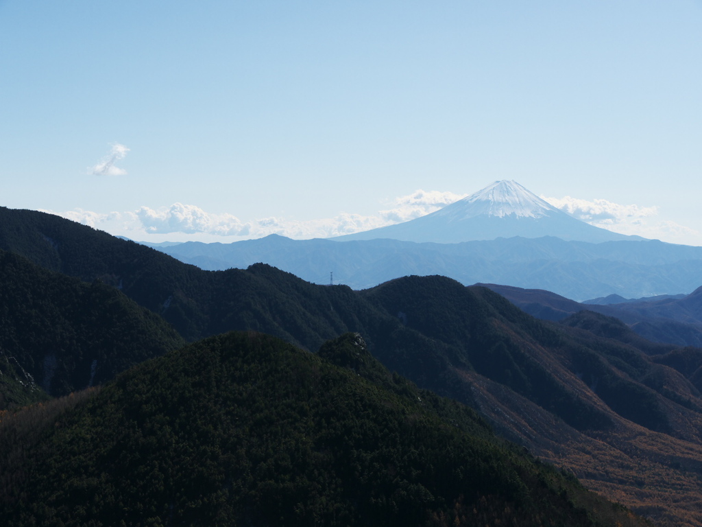 瑞牆山頂上からの眺め