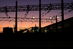 夕日の操車場