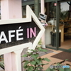 カフェ入口