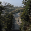 海を見おろす神社