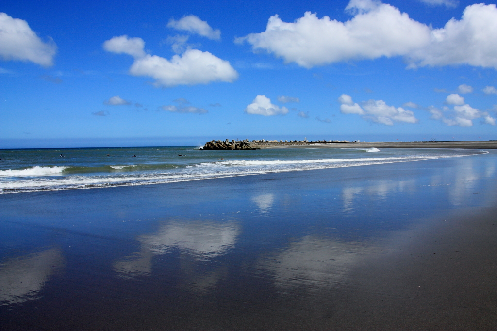 青空と砂浜