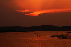 沼の夕景