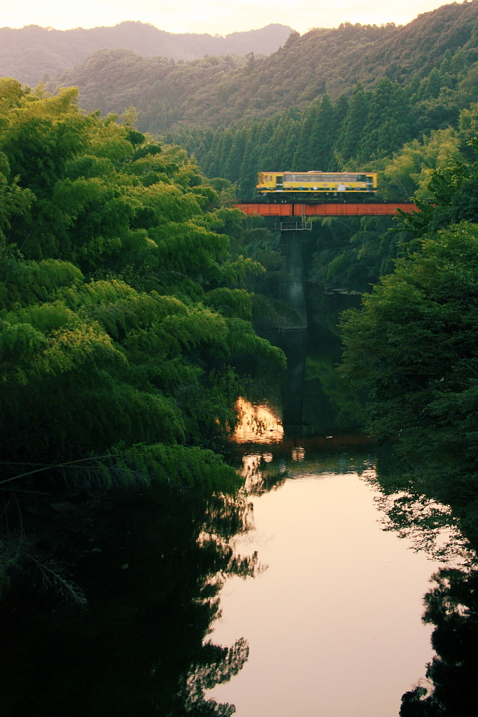 赤い鉄橋