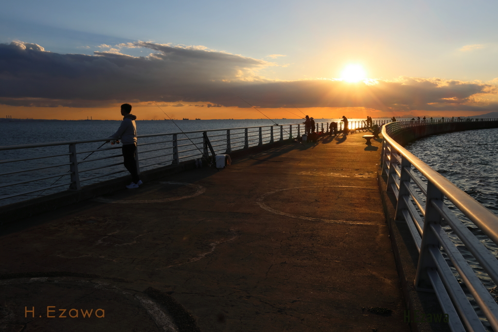 夕暮れの桟橋2