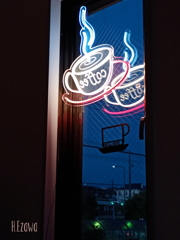 カフェの窓