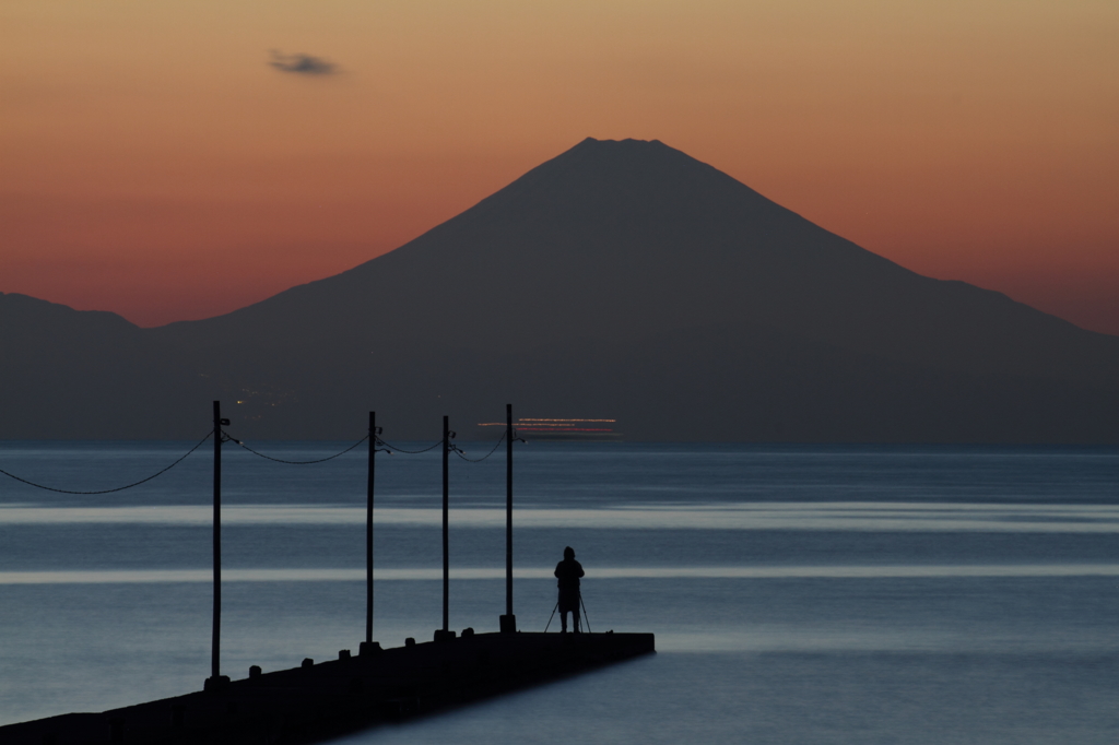 シルエット夕景