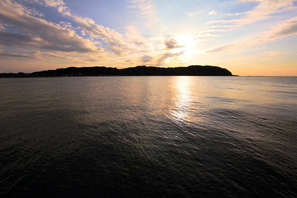 海の上からの夕日