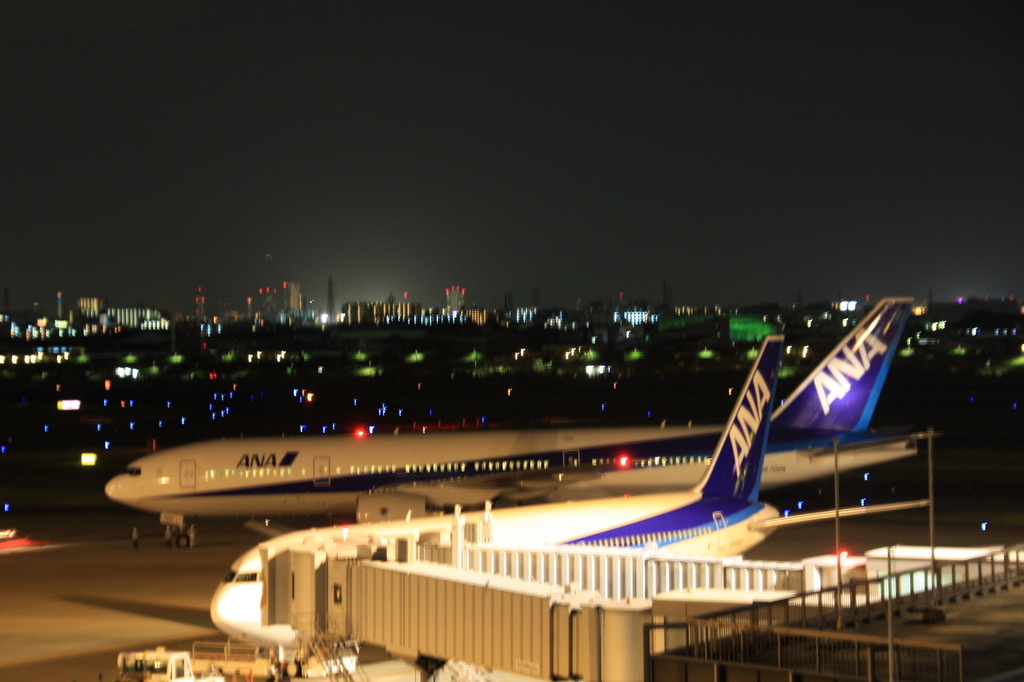 大阪国際空港