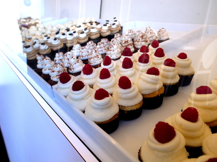 cap cakes!!