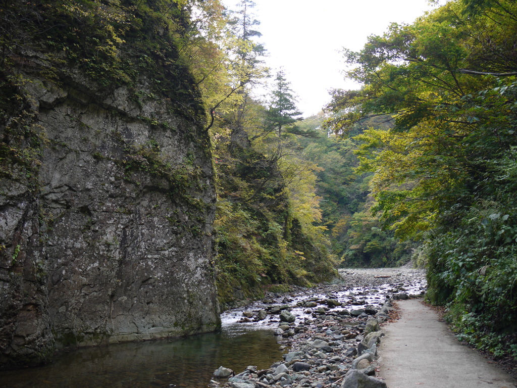 暗門の滝　歩道