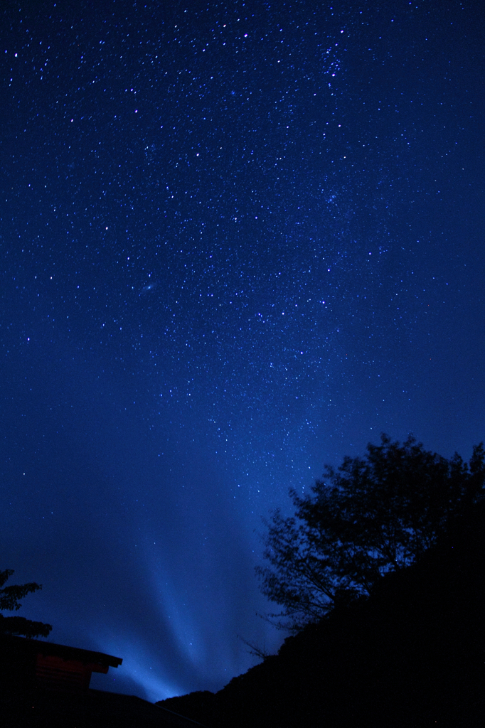 霧夜の星空