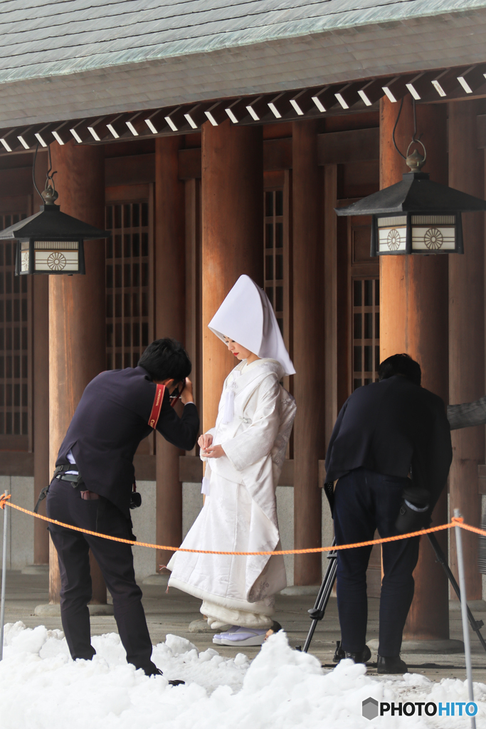 神々しき