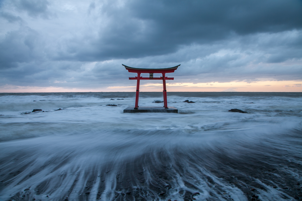 torii gate