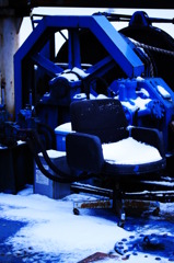 凍える椅子