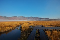 朝霧の尾瀬ヶ原(残霧)