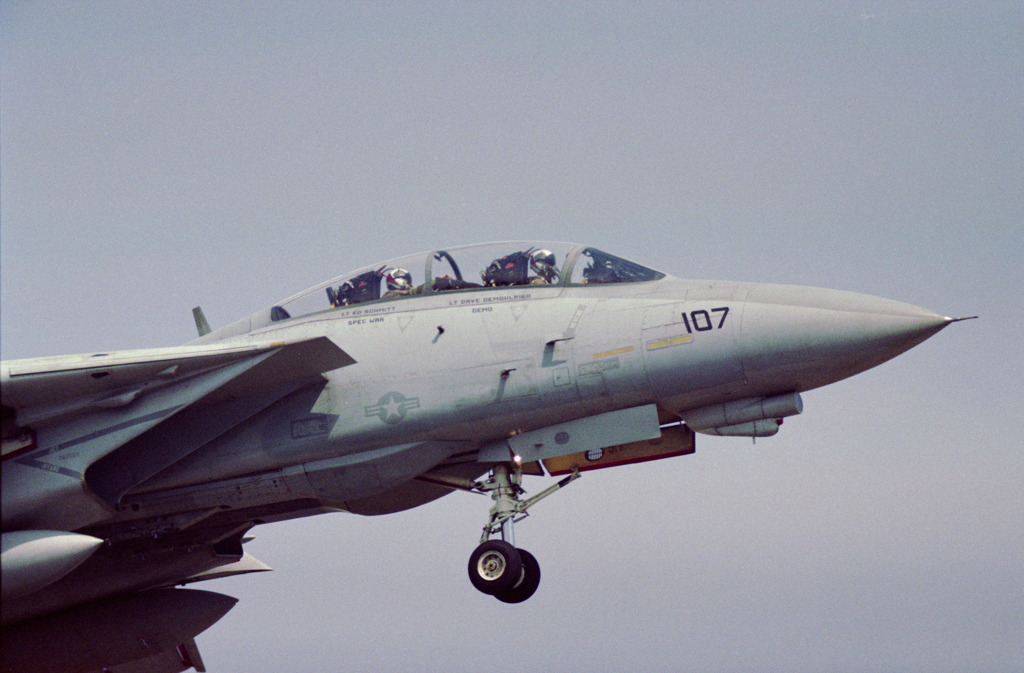 tomcat(NF-107)