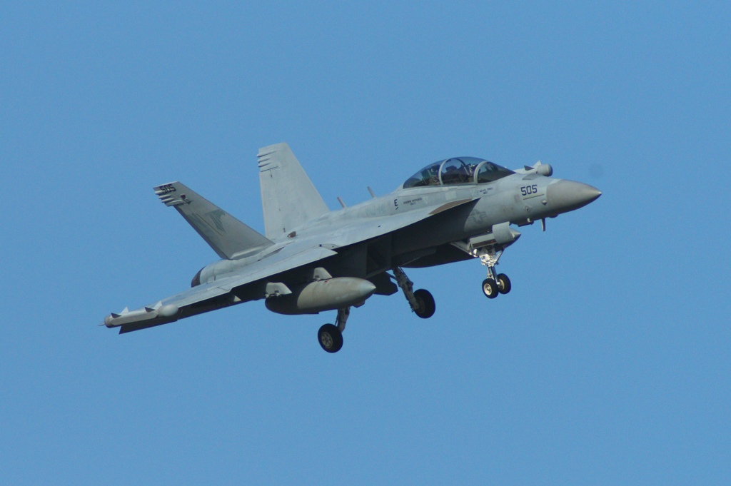 EA-18G　NF-505
