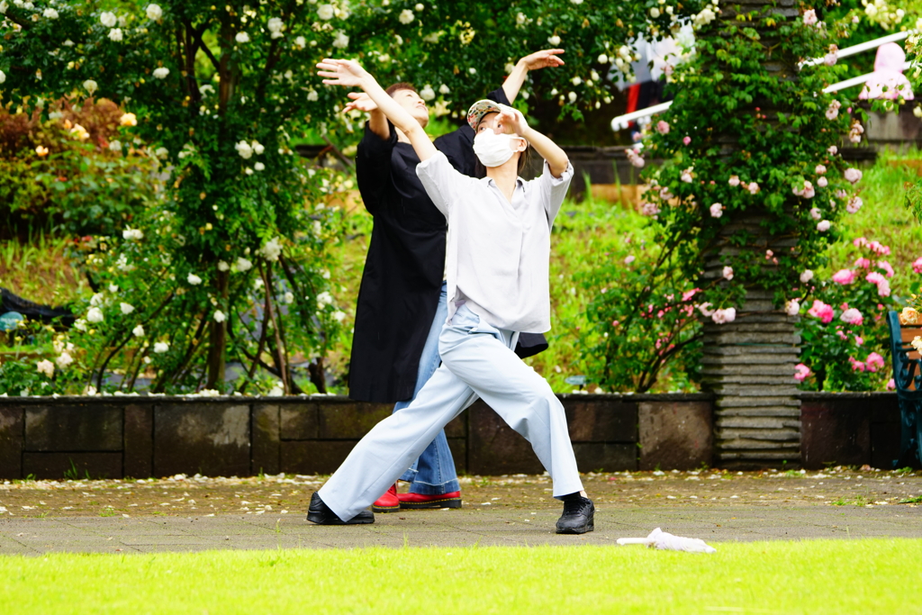 Dancing Woman　①
