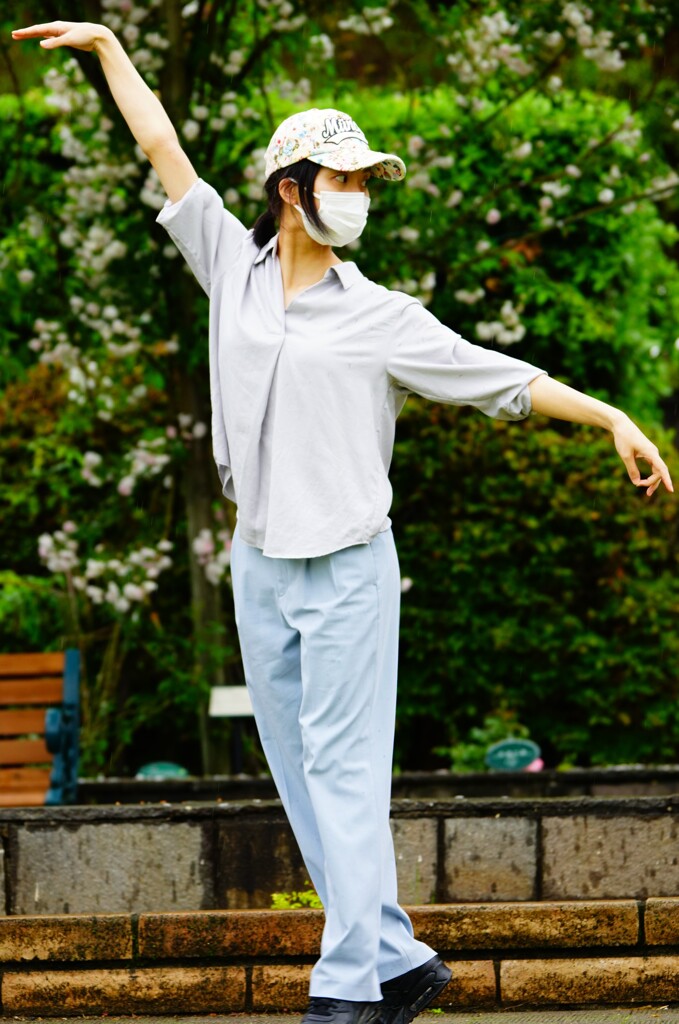 Dancing Woman　③