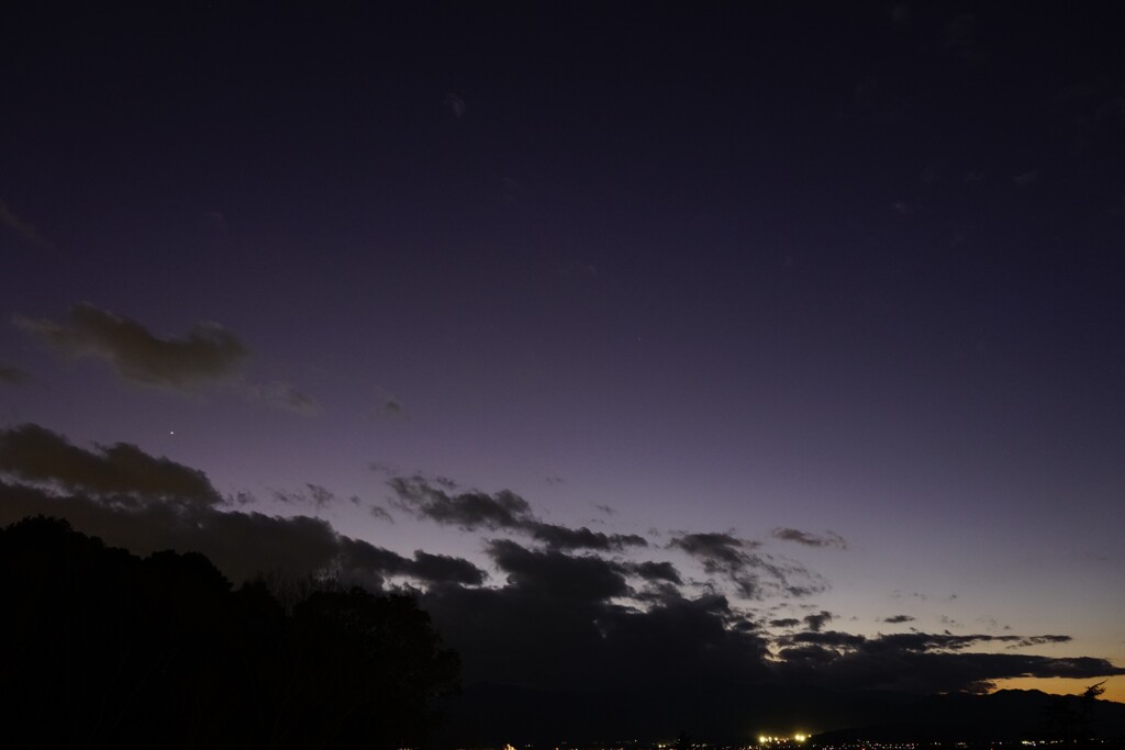 夕空に一番星（金星）