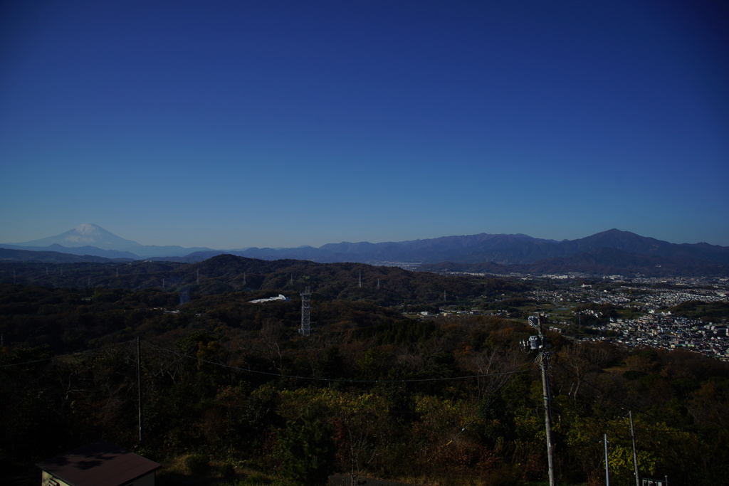 丹沢山地と富士山