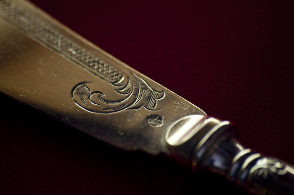 SERVER-knife
