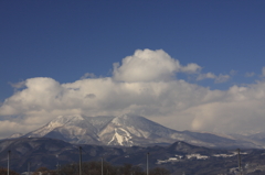 山と雲と青空