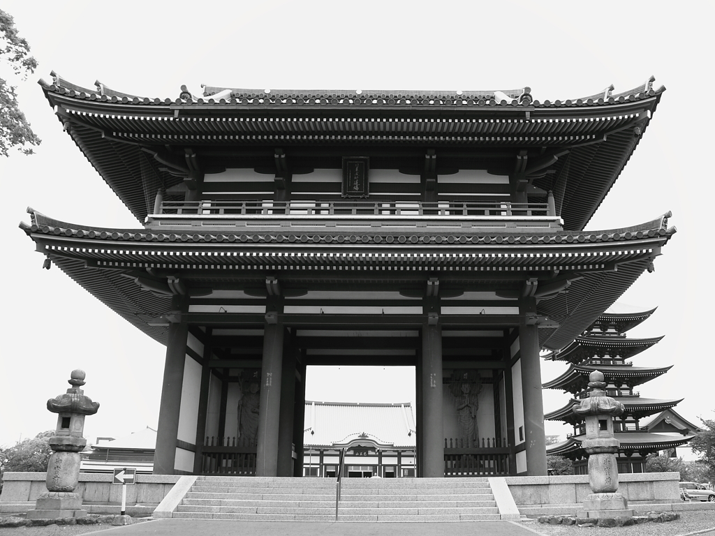 覚王山日泰寺　山門